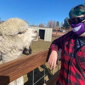 Meet your Posher, Nicky